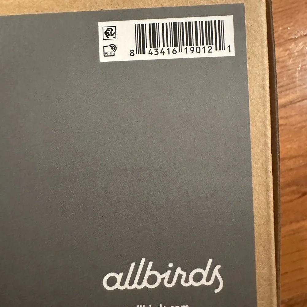 Allbirds Tree Runners in Mist - Picture 4 of 11